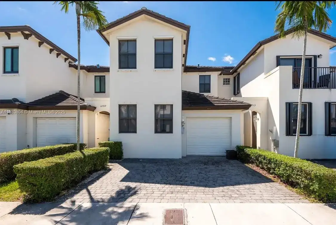22509 SW 102nd Ave, Miami FL 33190 photo 3
