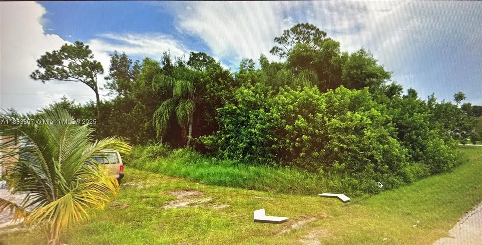 457 Jupiter Ter, Port St. Lucie FL 34983 photo 2