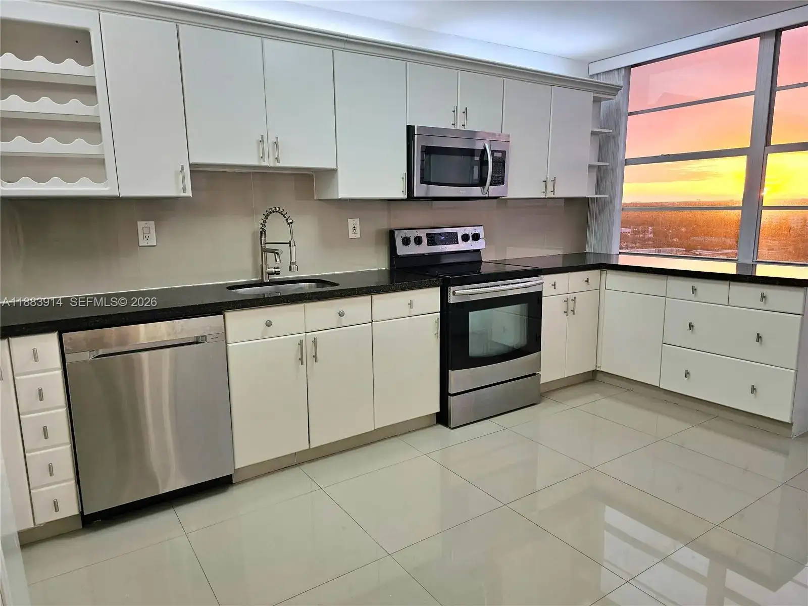 18051 Biscayne Blvd # 1204, Aventura FL 33160 photo 5