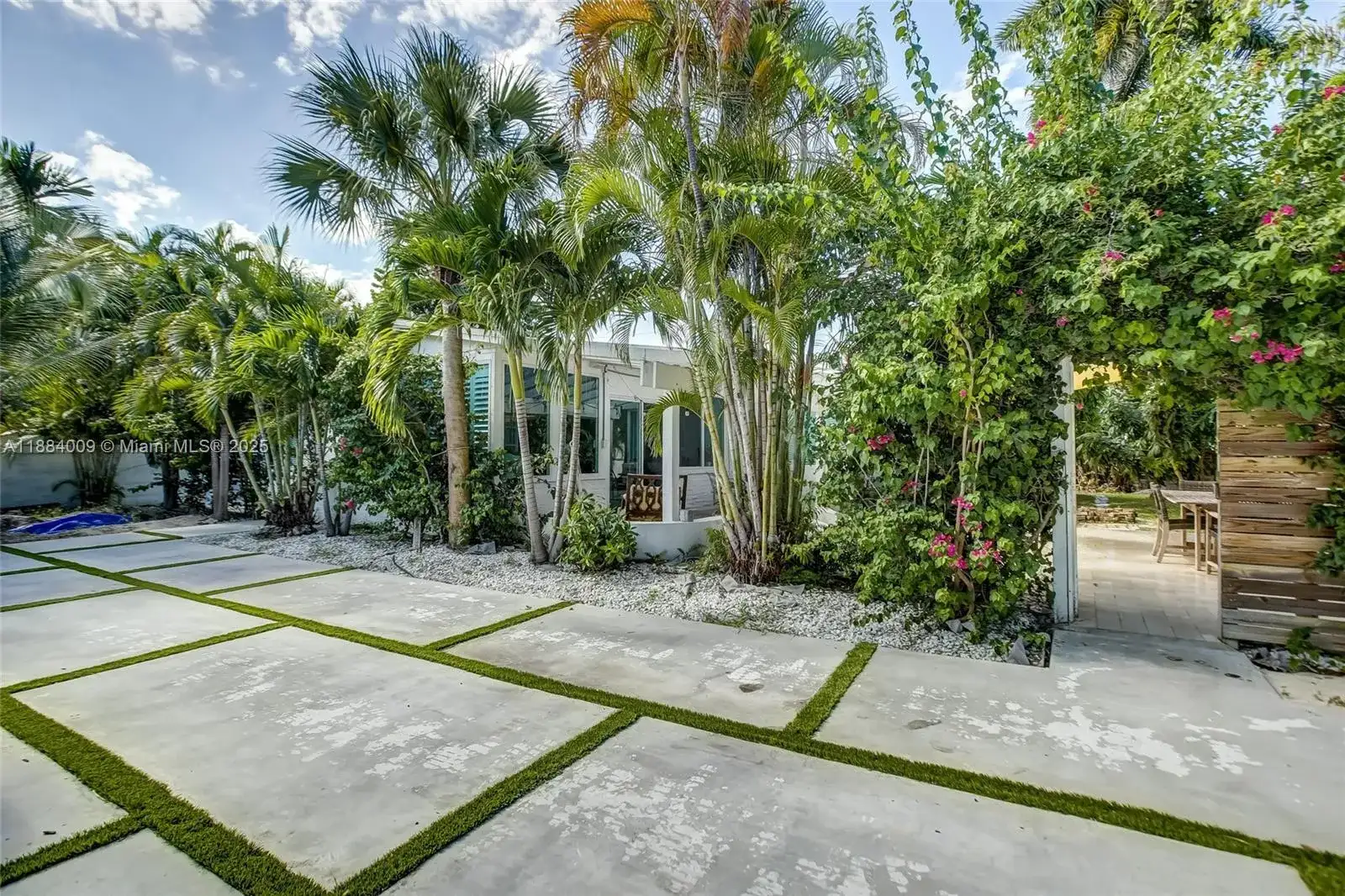 2601 NE 11th Ct, Fort Lauderdale FL 33304 photo 2
