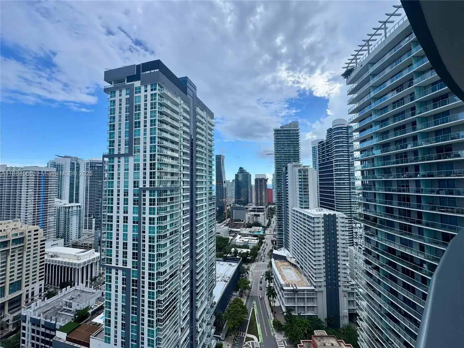 1000 Brickell Plz # 3302, Miami FL 33131 photo 5