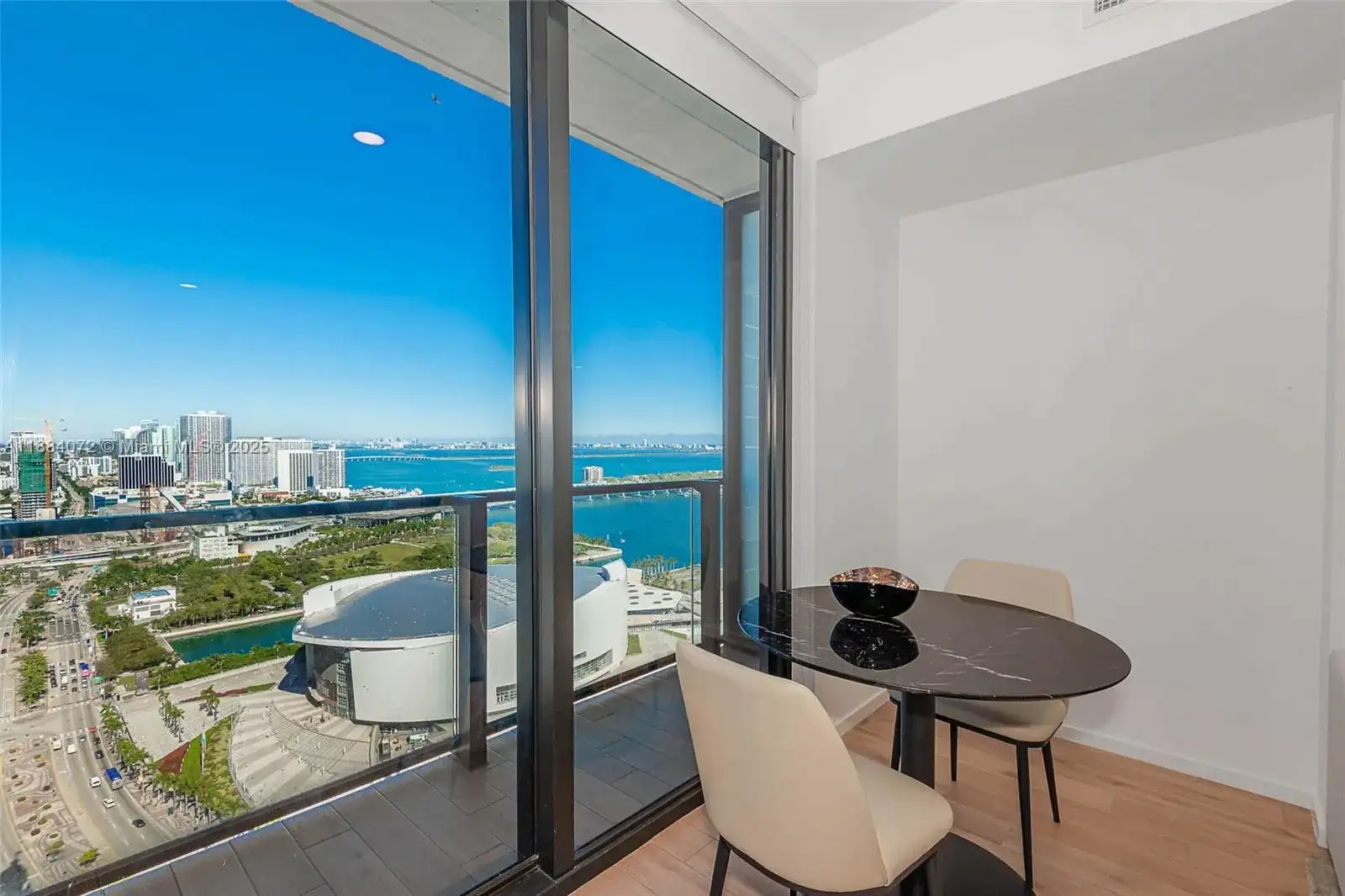 398 NE 5th St # 3003, Miami FL 33132 photo 3