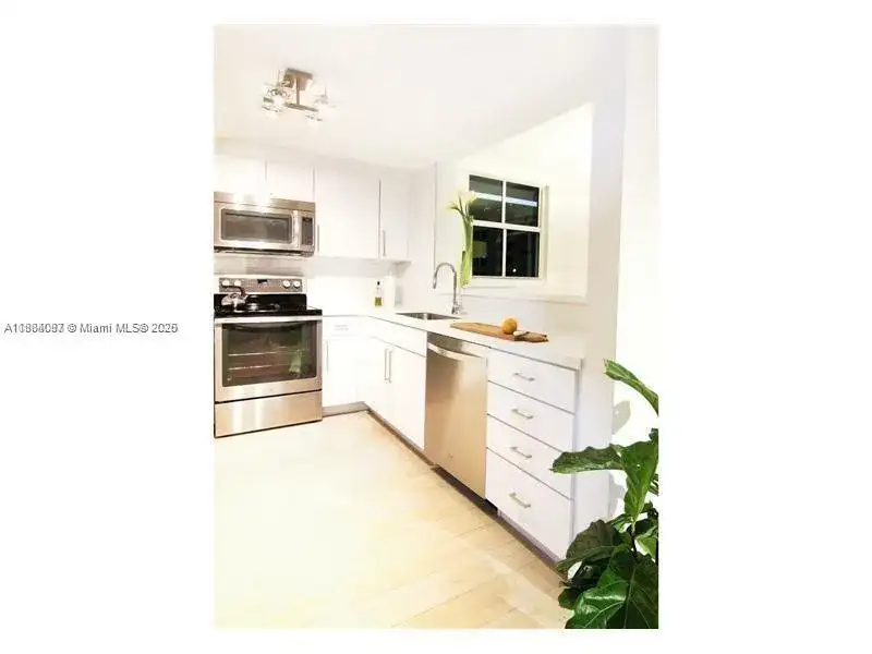 1250 S Miami Ave # 901, Miami FL 33130 photo 5