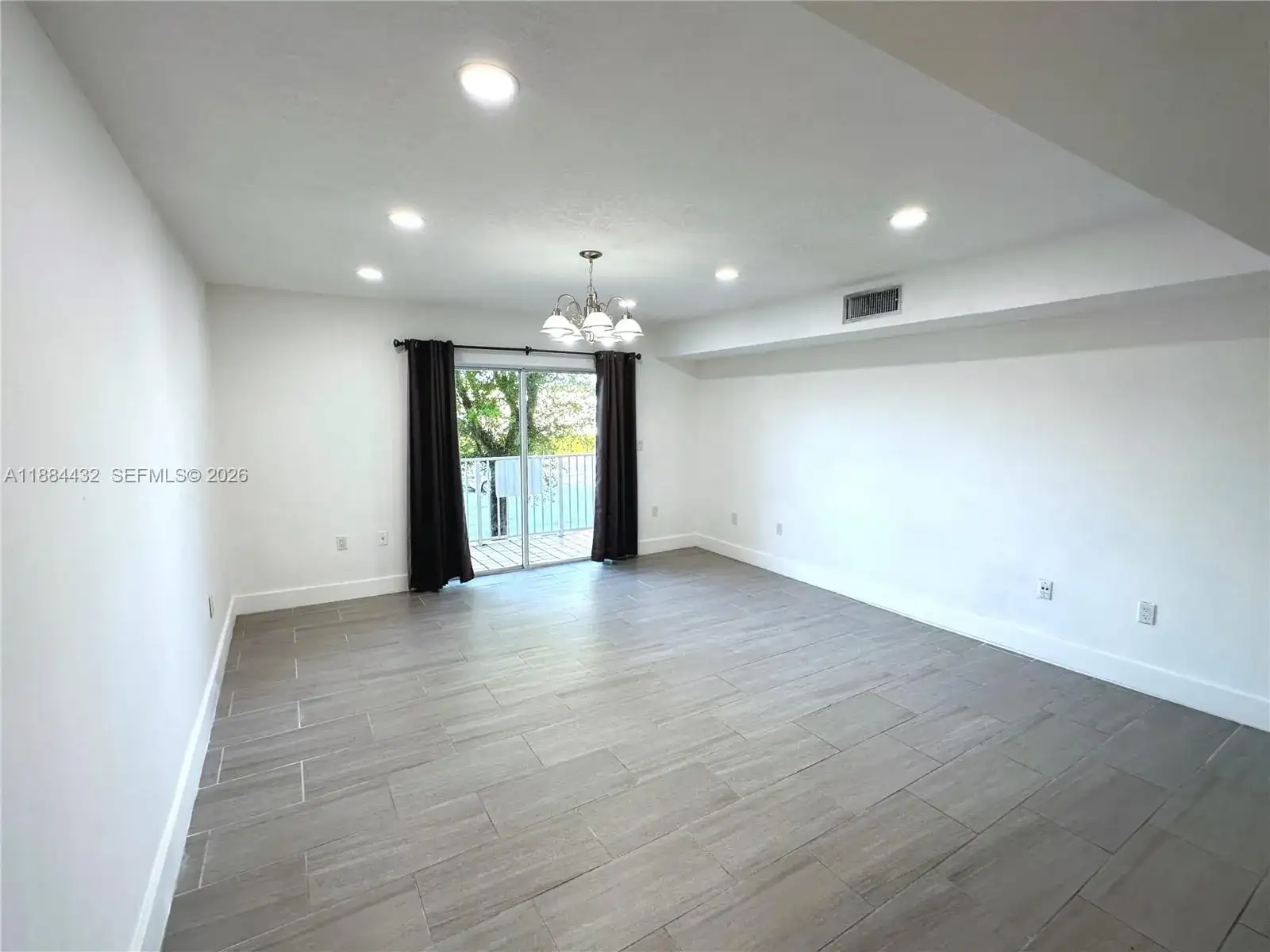 250 NW 107th Ave # 202, Miami FL 33172 photo 4