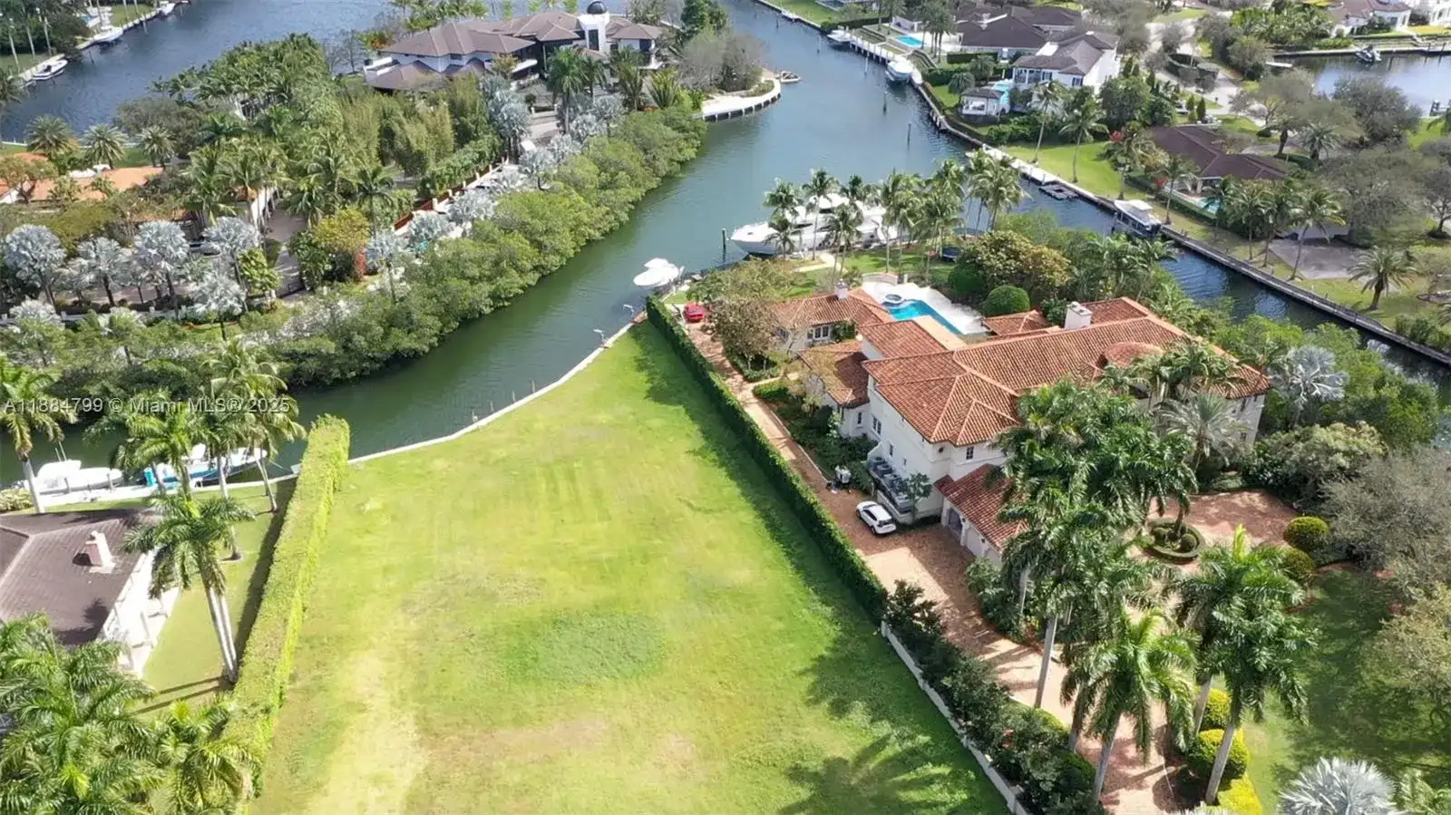 9175 Arvida Dr, Coral Gables FL 33156 photo 2