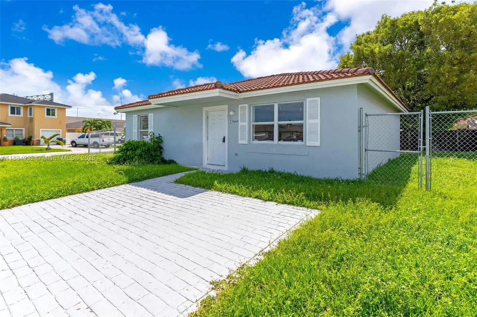 25860 SW 127th Pl, Homestead FL 33032 photo 2