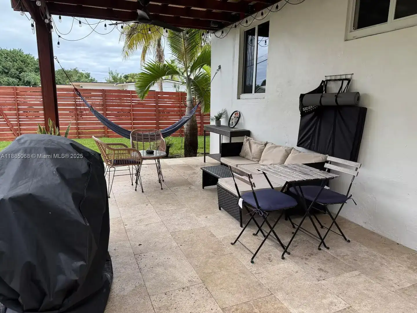 601 NW 116th St, Miami FL 33168 photo 4