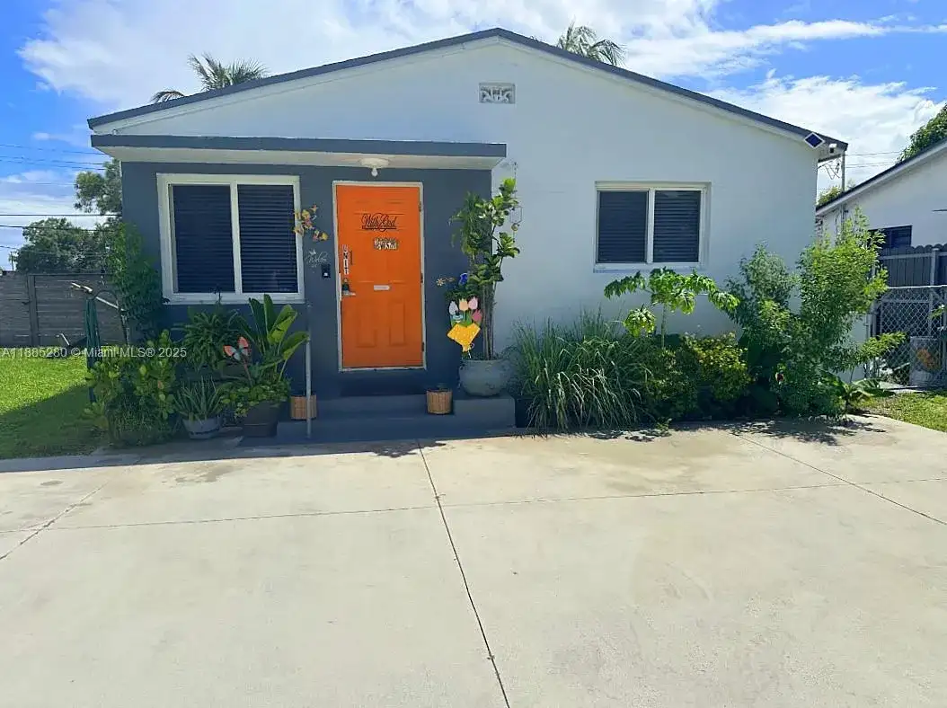 1130 Rutland St, Opa-Locka FL 33054 photo 2