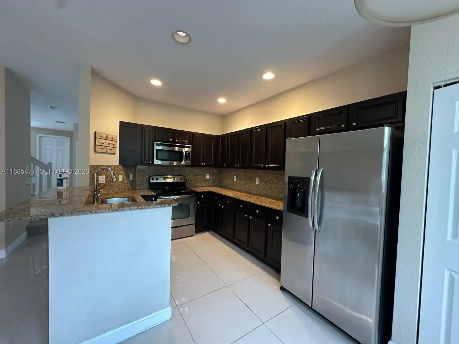 1026 NE 207th Ter # 1026, Miami FL 33179 photo 5