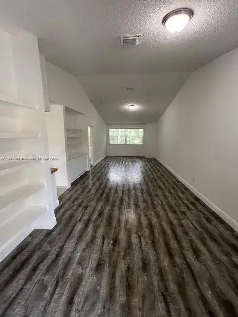 18336 NW 68th Ave # L, Hialeah FL 33015 photo 4