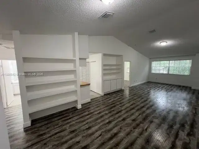 18336 NW 68th Ave # L, Hialeah FL 33015 photo 5