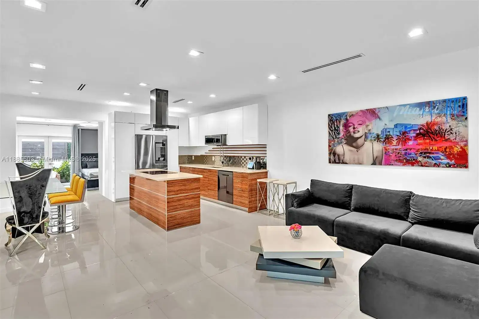 1000 10th St, Miami Beach FL 33139 photo 4