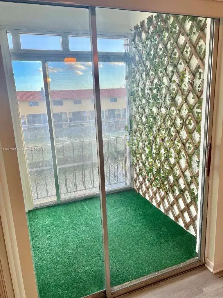 1300 W 53rd St # 18, Hialeah FL 33012 photo 5