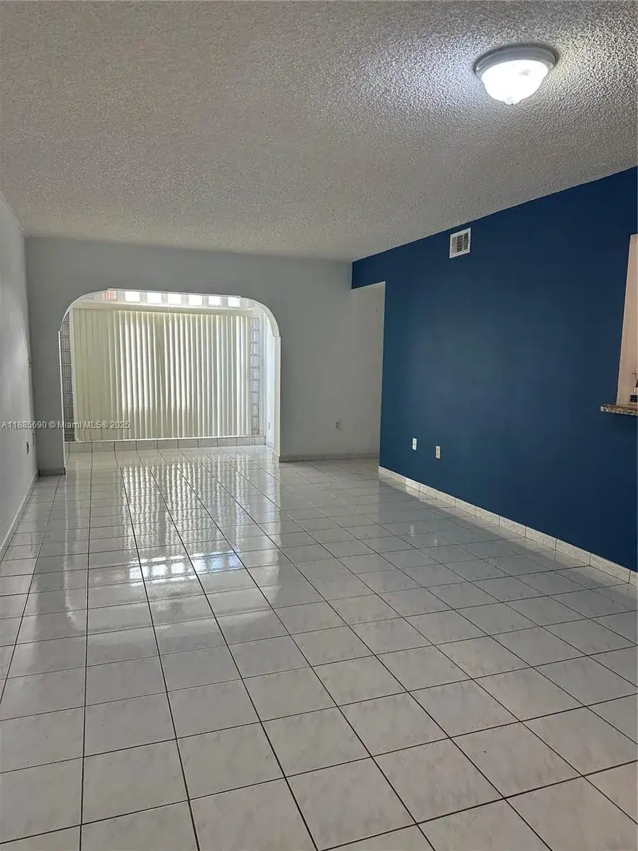 10245 NW 9th St Cir # 9, Miami FL 33172 photo 5