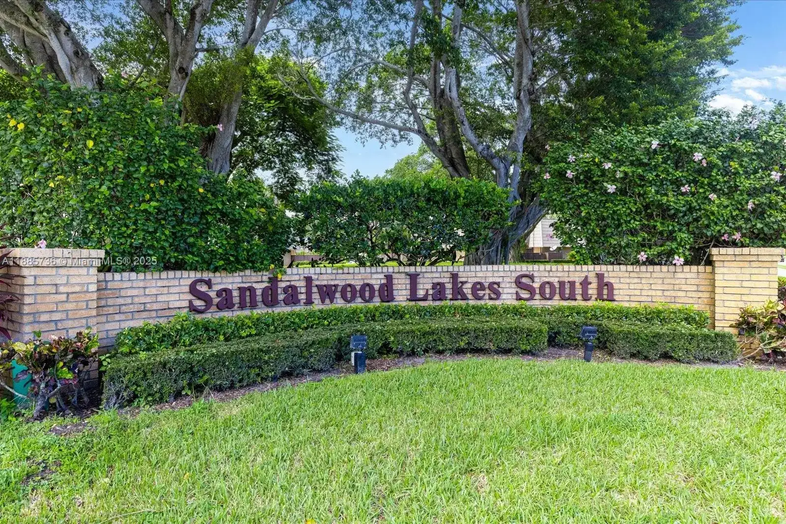 6001 60th Way, West Palm Beach FL 33409 photo 2