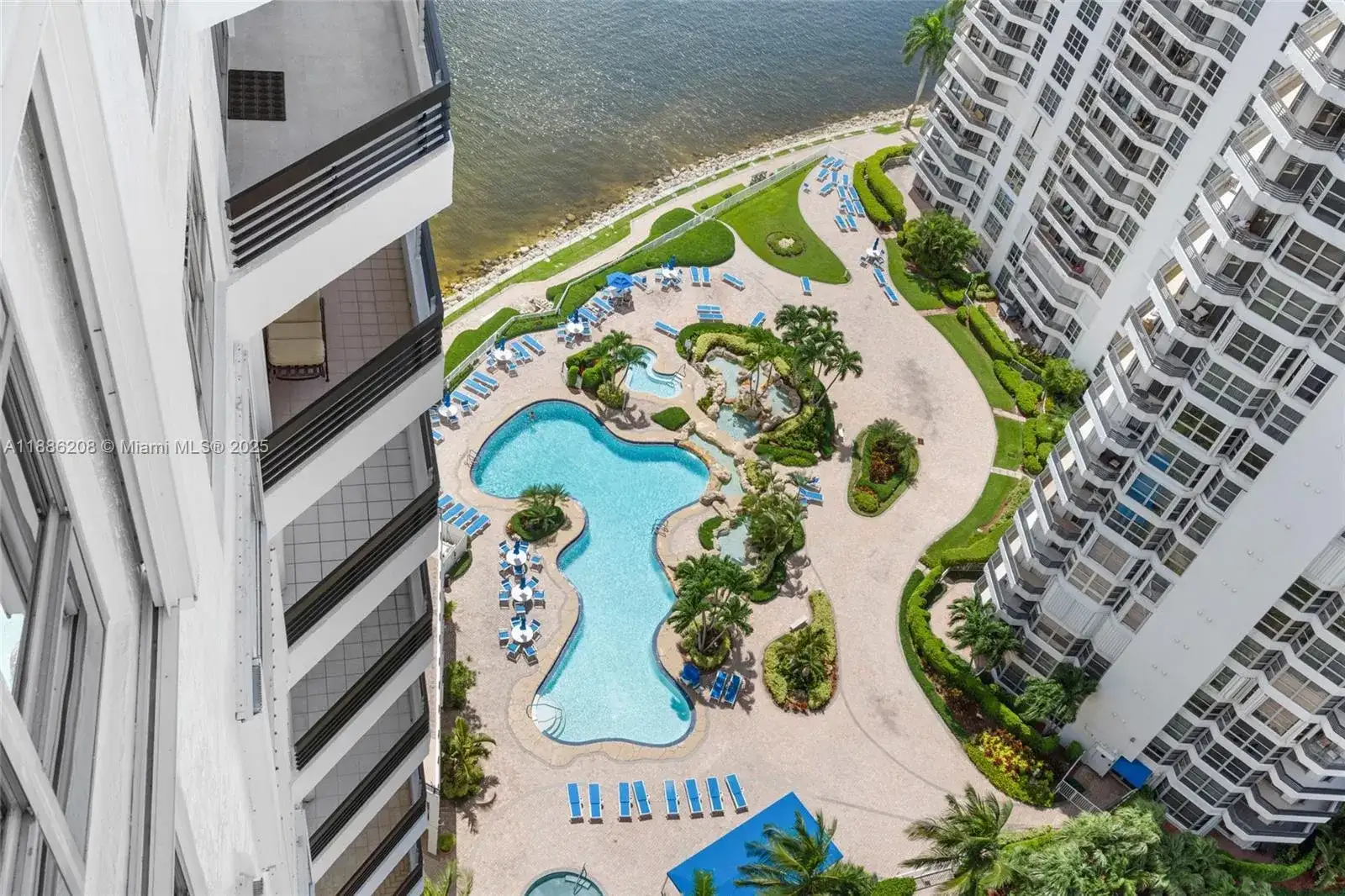 19195 Mystic Pointe Dr # 2502, Aventura FL 33180 photo 3