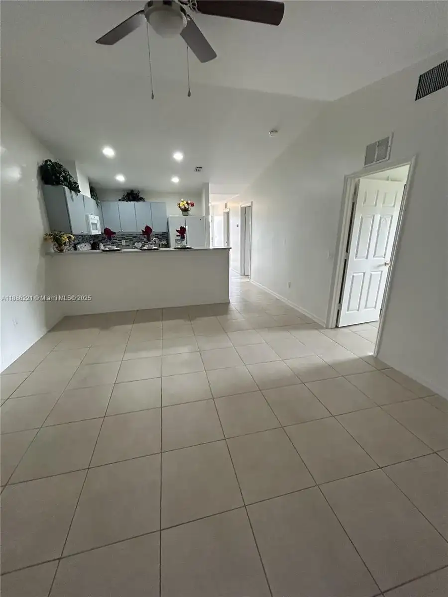 2422 S Vernon Ave # 2422, Lehigh Acres FL 33973 photo 2