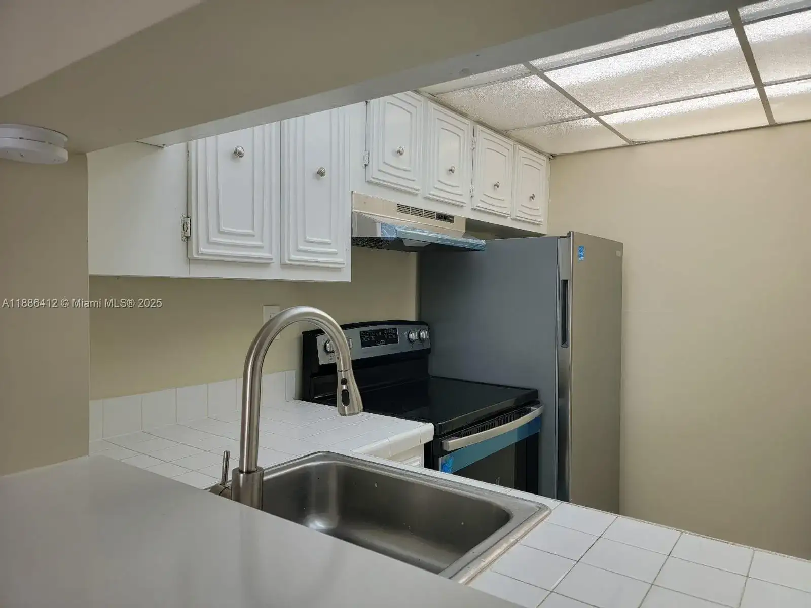 494 NW 165th St Rd # 404, Miami FL 33169 photo 4