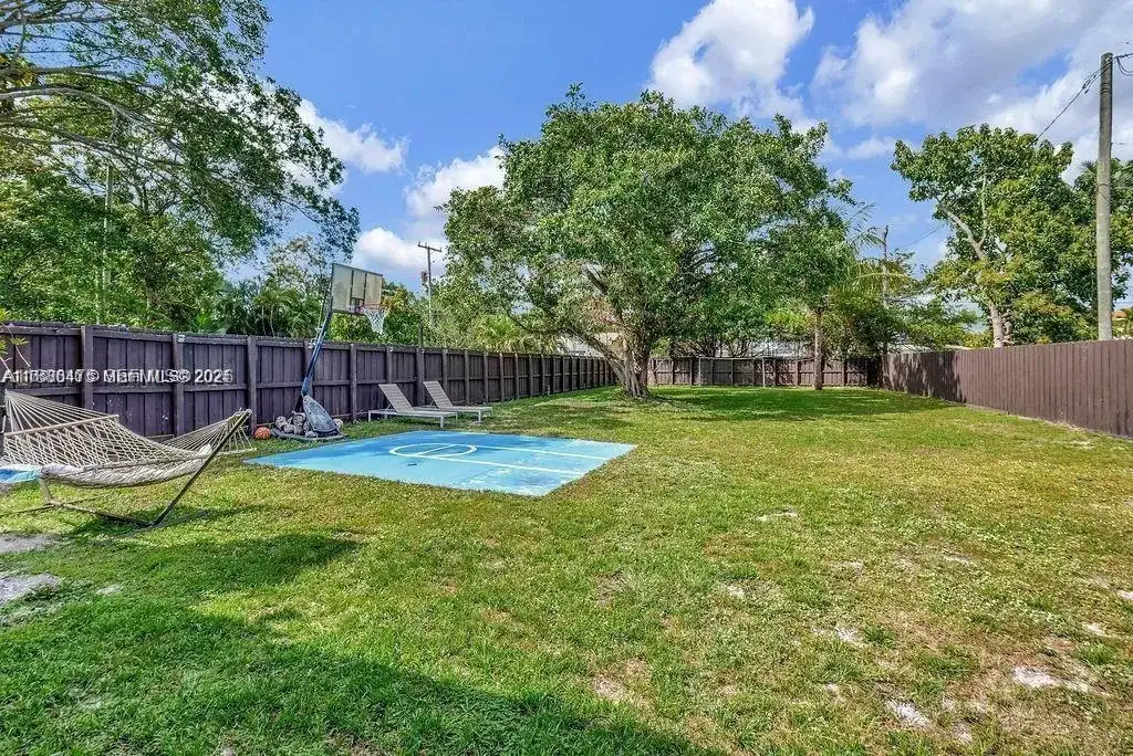 2635 Fillmore St, Hollywood FL 33020 photo 3