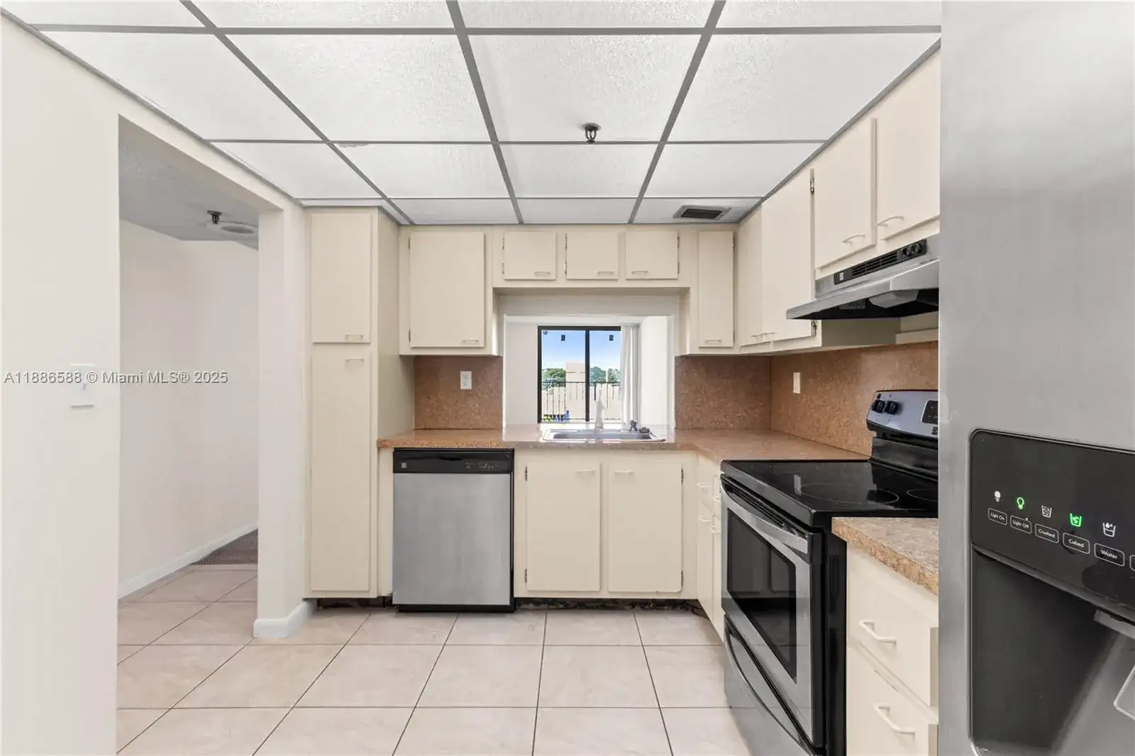2625 Collins Ave # 608, Miami Beach FL 33140 photo 4