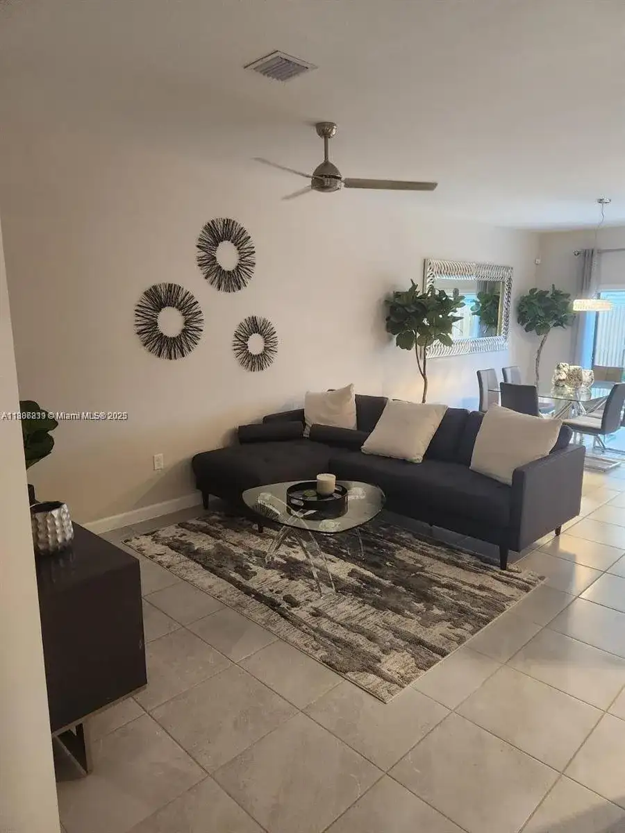 2613 SE 10th St, Homestead FL 33035 photo 5