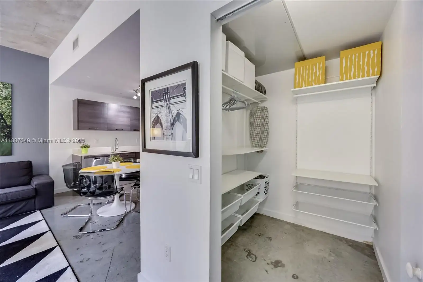 151 SE 1st St # 1003, Miami FL 33131 photo 4
