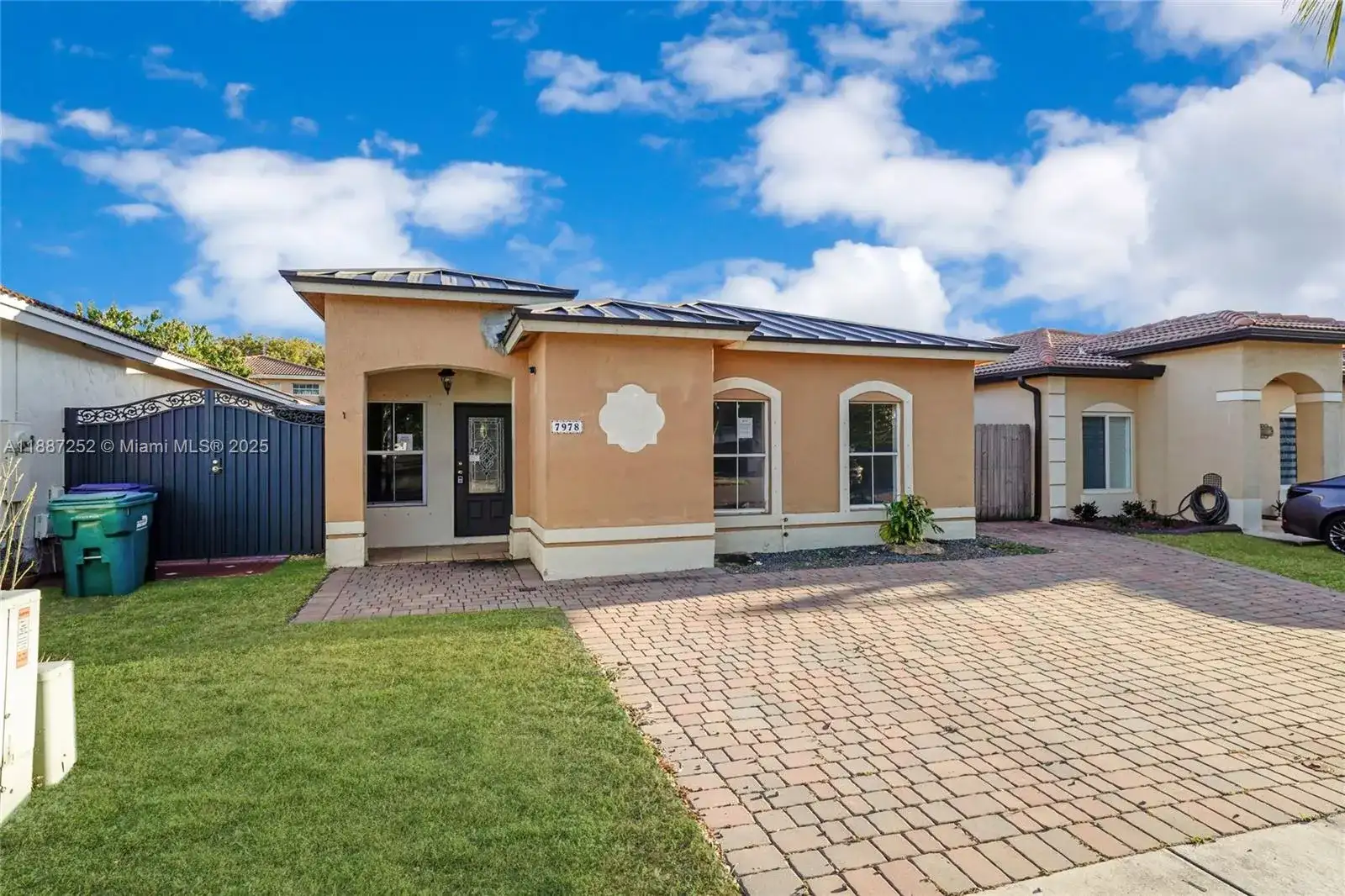 7978 NW 200th St, Hialeah FL 33015 photo 2
