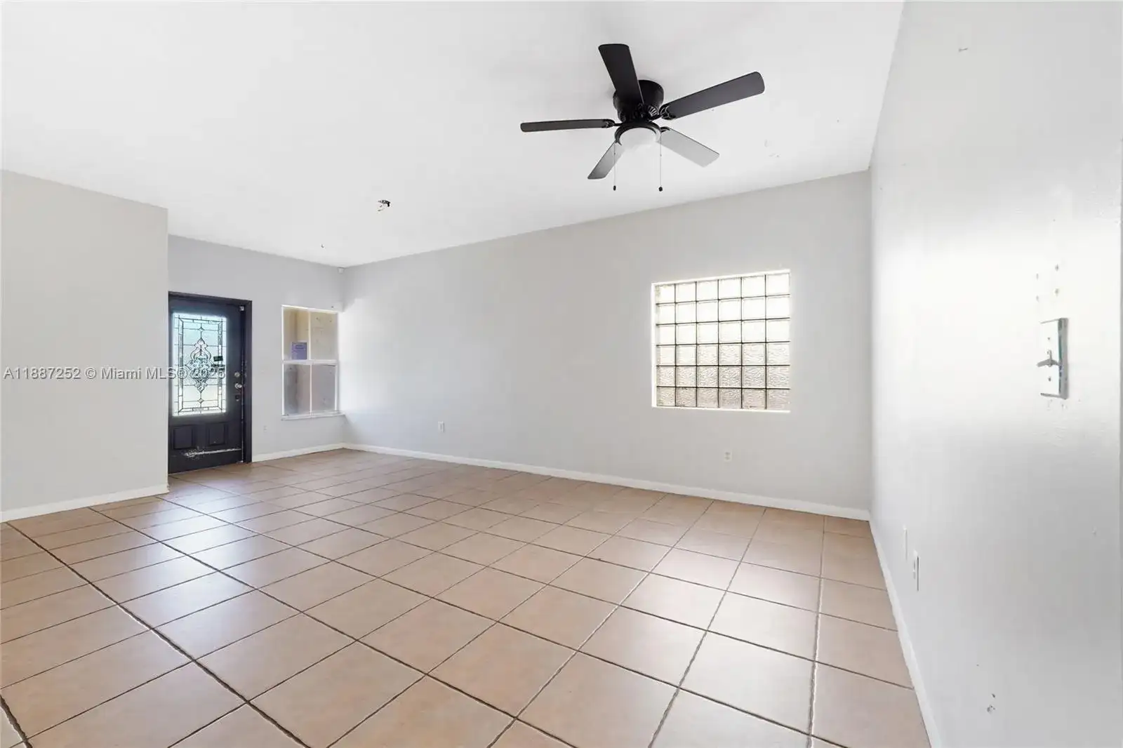 7978 NW 200th St, Hialeah FL 33015 photo 5