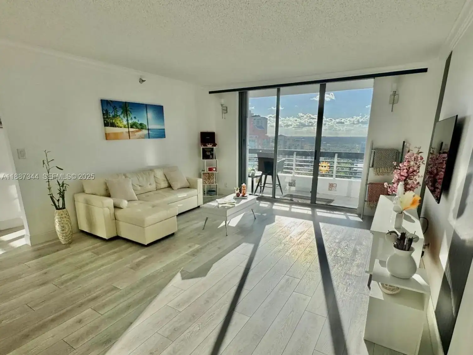 3530 Mystic Pointe Dr # 2403, Aventura FL 33180 photo 5