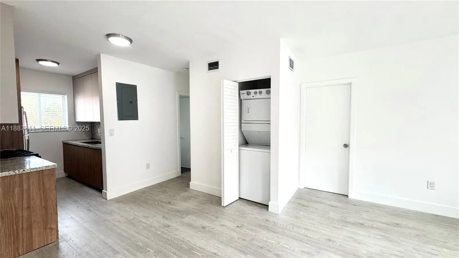 660 Lenox Ave # 4, Miami Beach FL 33139 photo 3