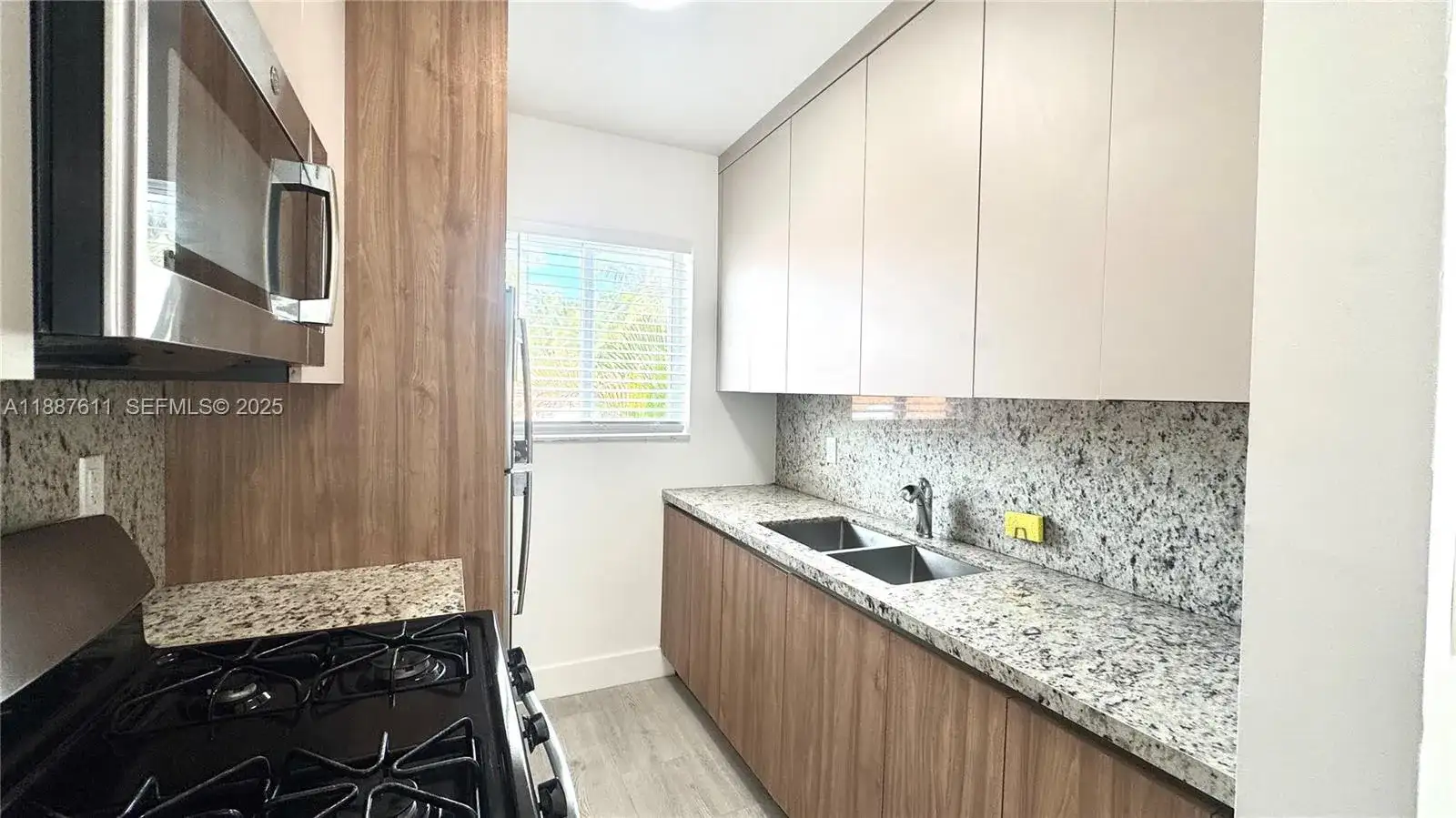 660 Lenox Ave # 4, Miami Beach FL 33139 photo 5
