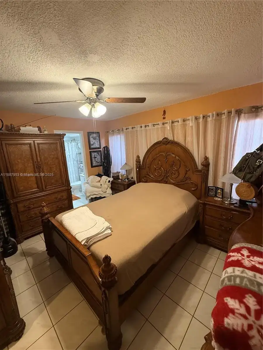 910 SW 104th Ave # 6B, Miami FL 33174 photo 4