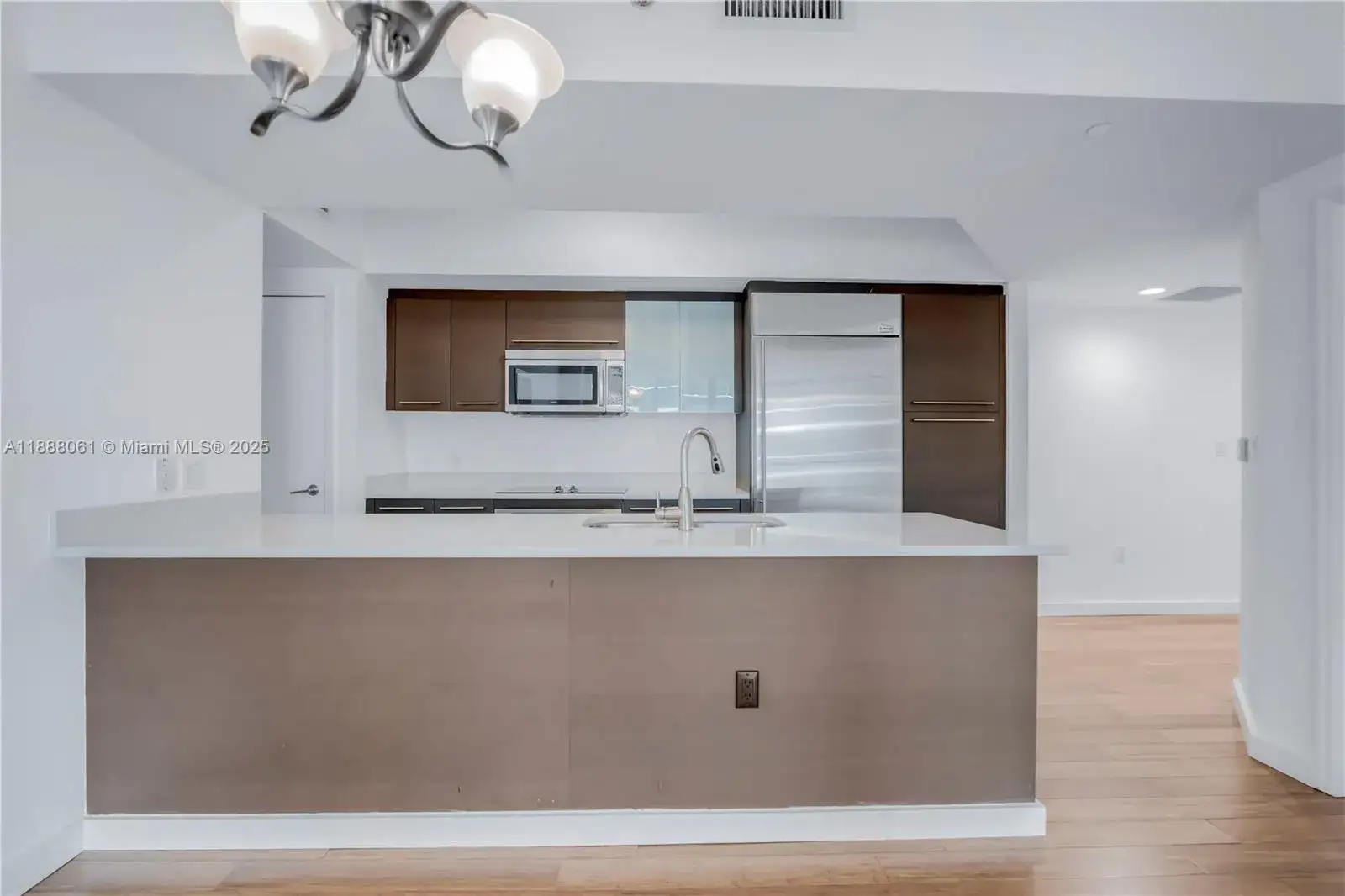 55 SE 6th St # 3503, Miami FL 33131 photo 5