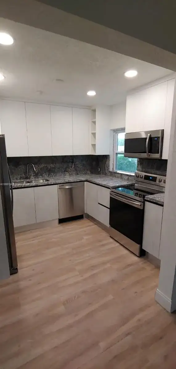 5770 SW 62nd Ter # 0, Miami FL 33143 photo 2