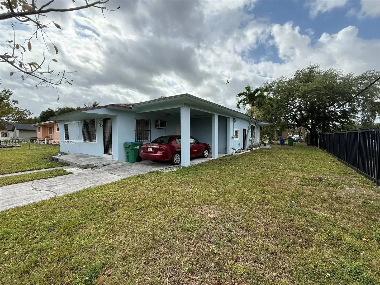 1090 NW 112th St, Miami FL 33168 photo 5