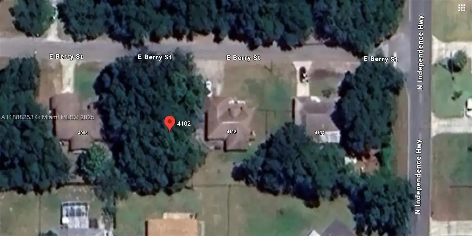4102 E Berry St, Inverness FL 34453 photo 2