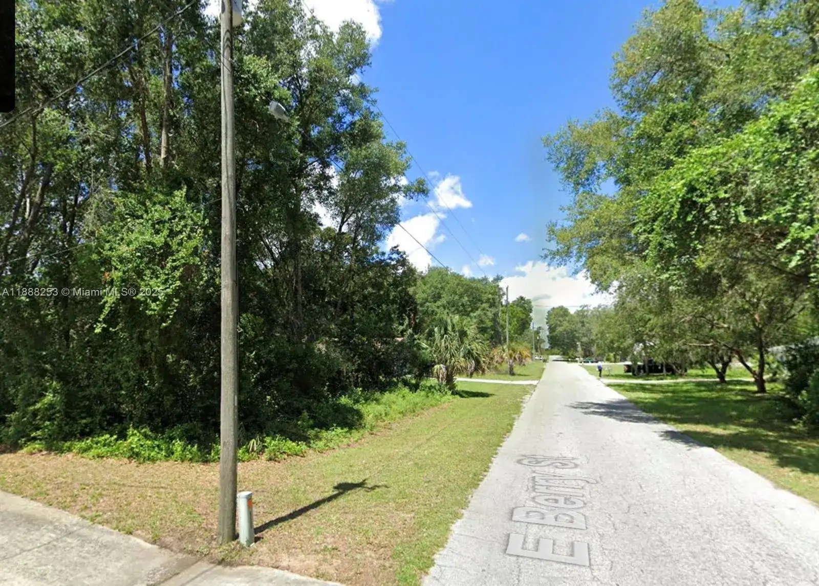 4102 E Berry St, Inverness FL 34453 photo 4