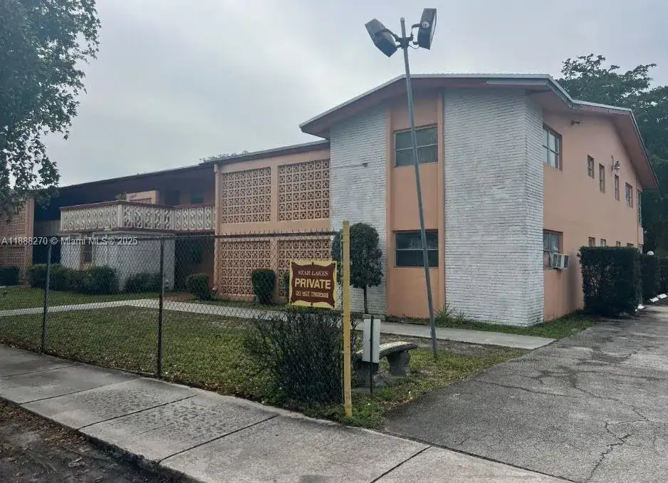 19080 NE 3rd Ct # 312, Miami FL 33179 photo 2