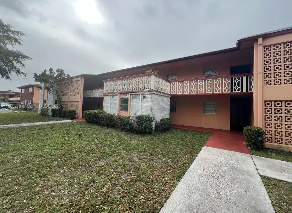 19080 NE 3rd Ct # 312, Miami FL 33179 photo 5