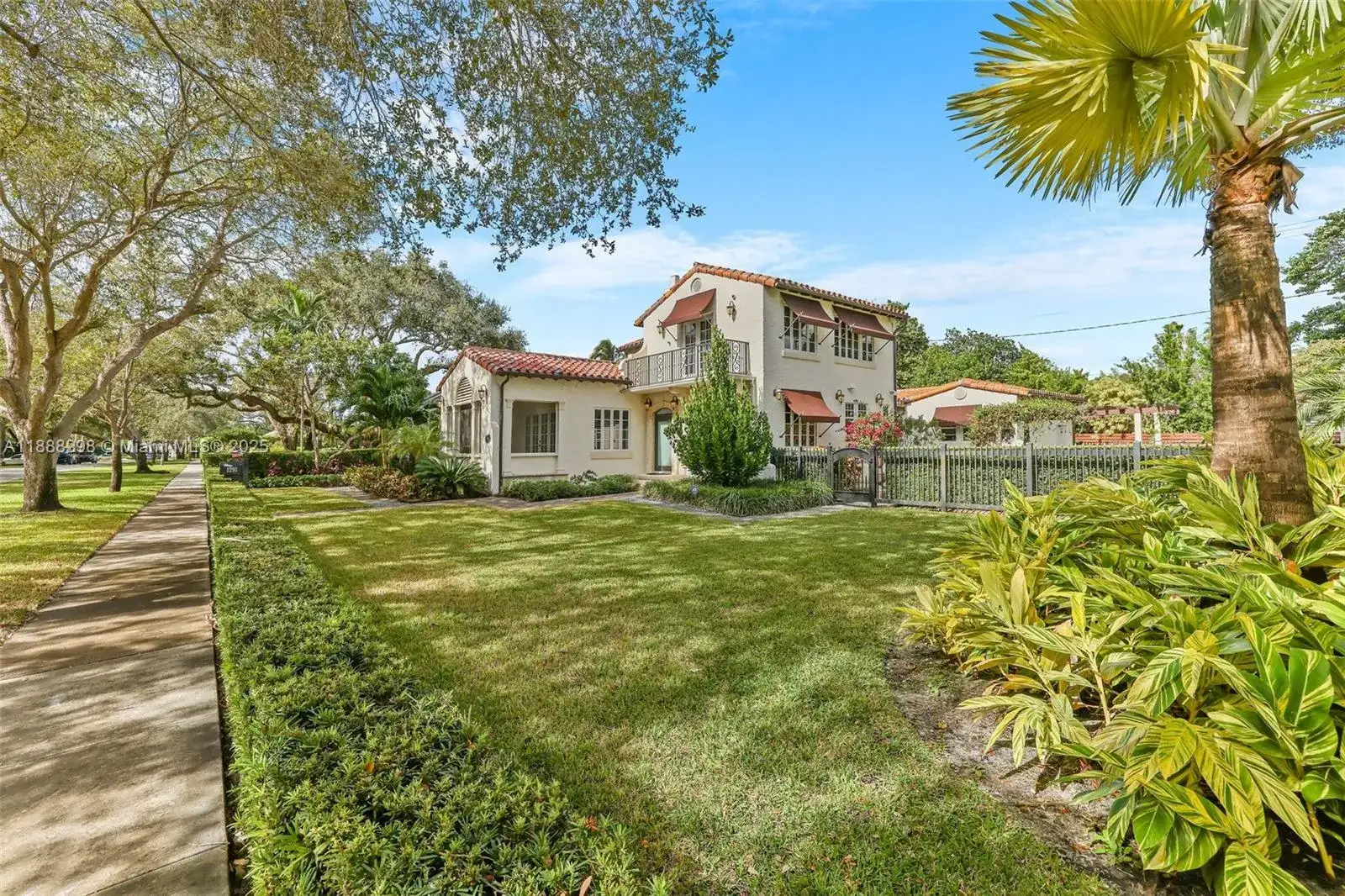 1291 NE 102nd St, Miami Shores FL 33138 photo 3