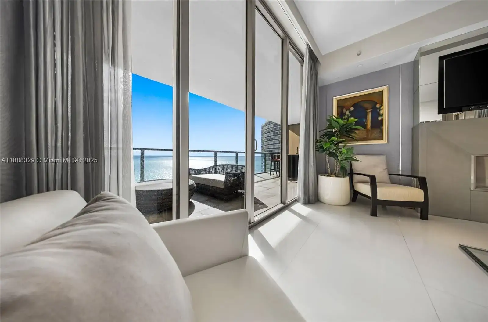 9701 Collins Avenue, Bal Harbour FL 33154 photo 2