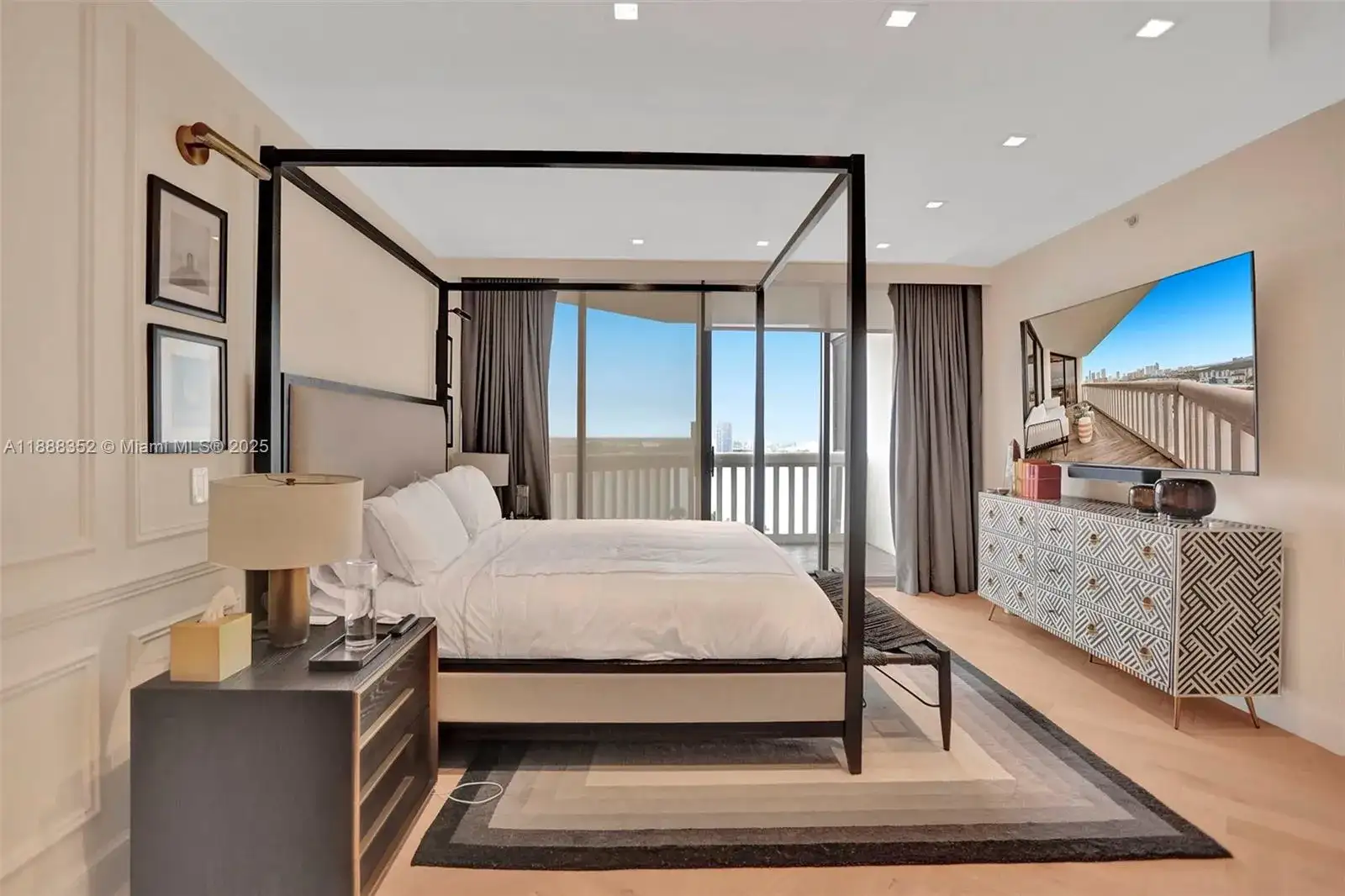 2000 Island Blvd # 2207, Aventura FL 33160 photo 3