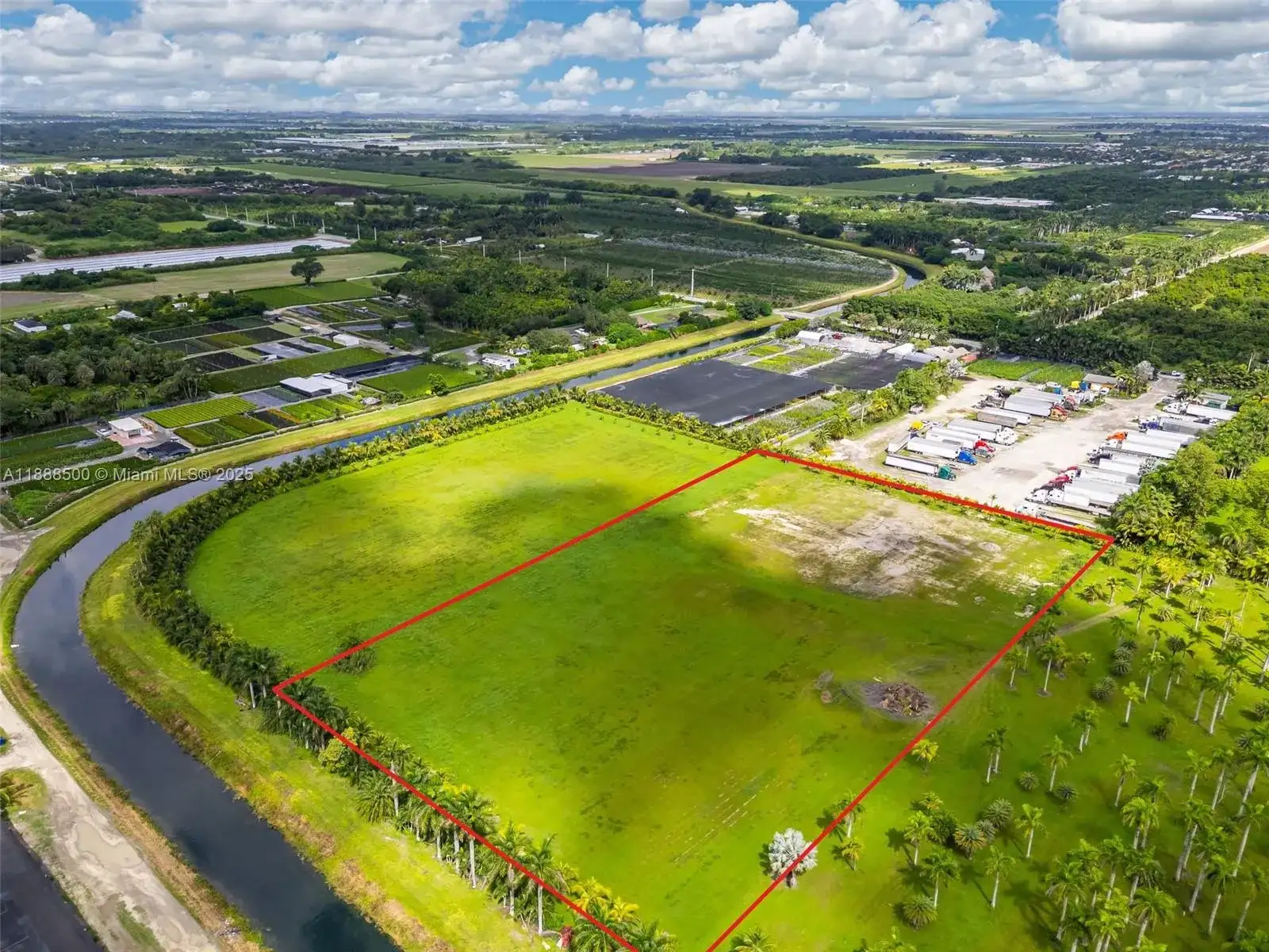 202XX sw 150th ave, Miami FL 33187 photo 4