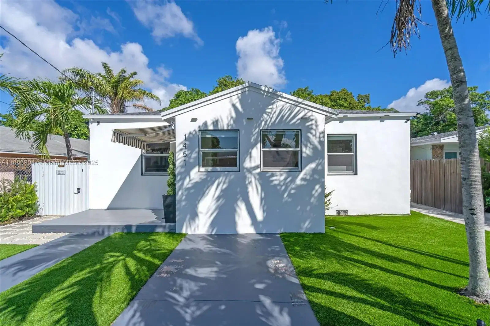 1451 NW 31st St, Miami FL 33142 photo 2
