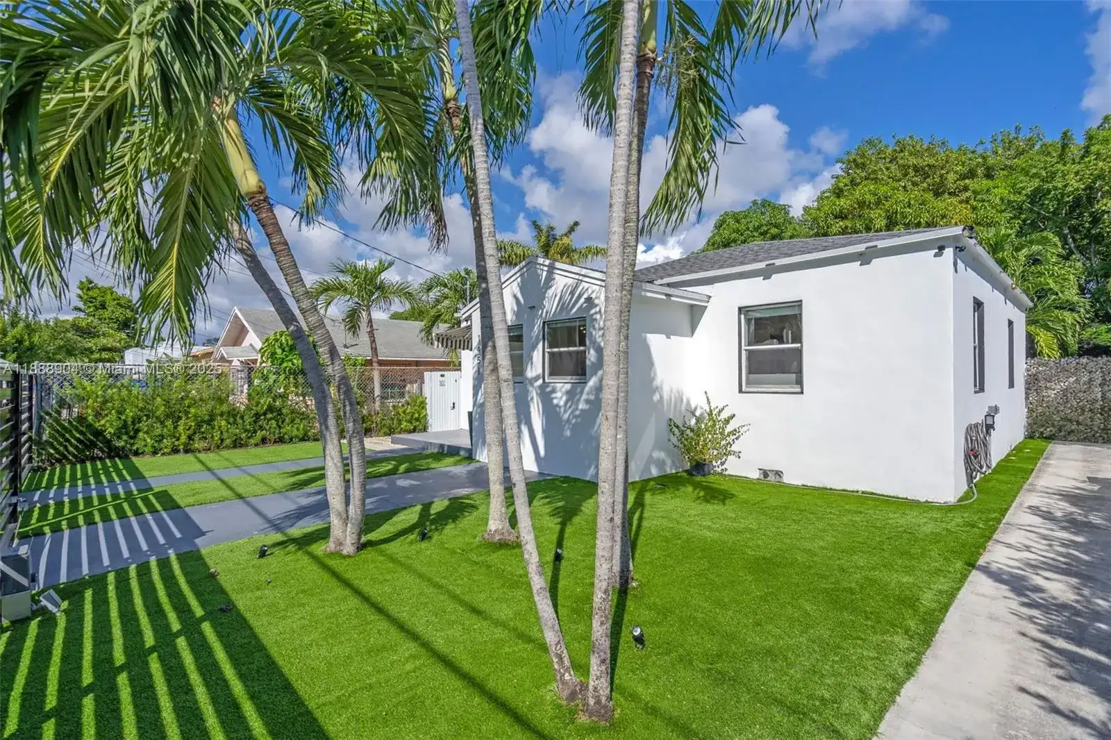 1451 NW 31st St, Miami FL 33142 photo 4