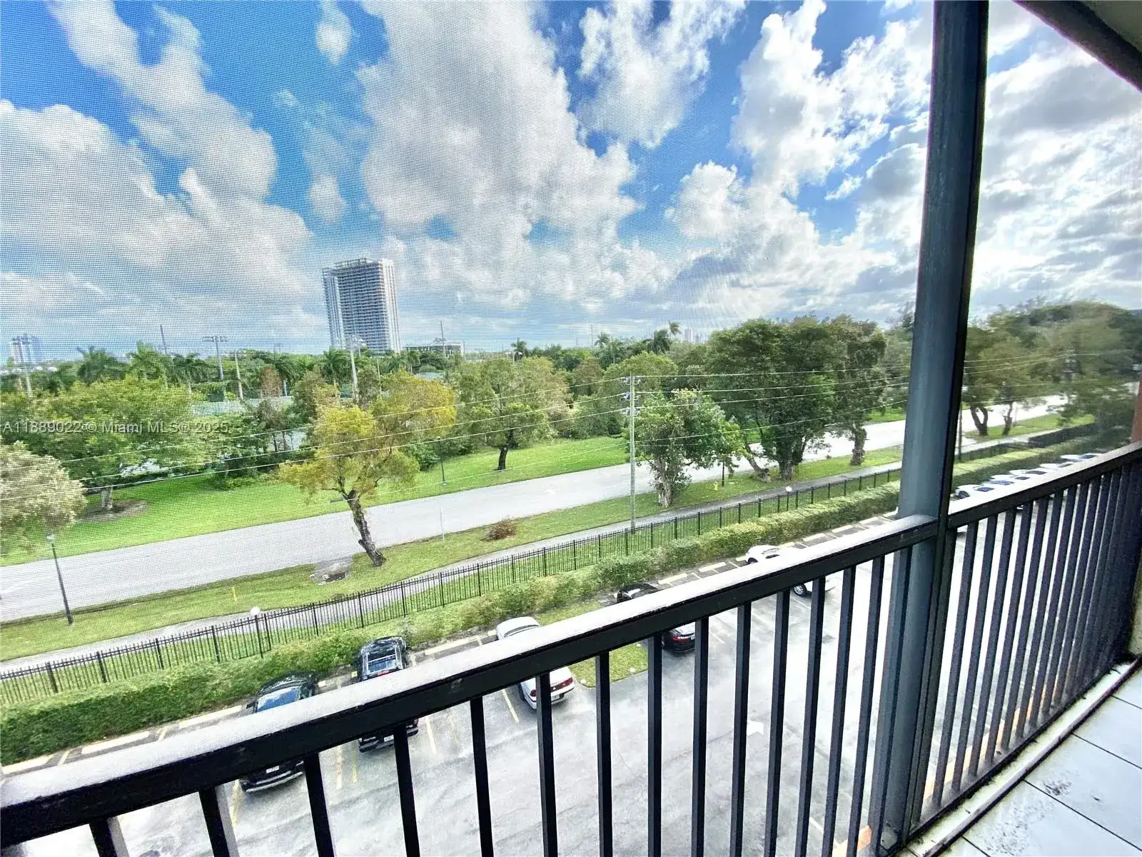 16950 DIXIE # A536, North Miami Beach FL 33160 photo 2