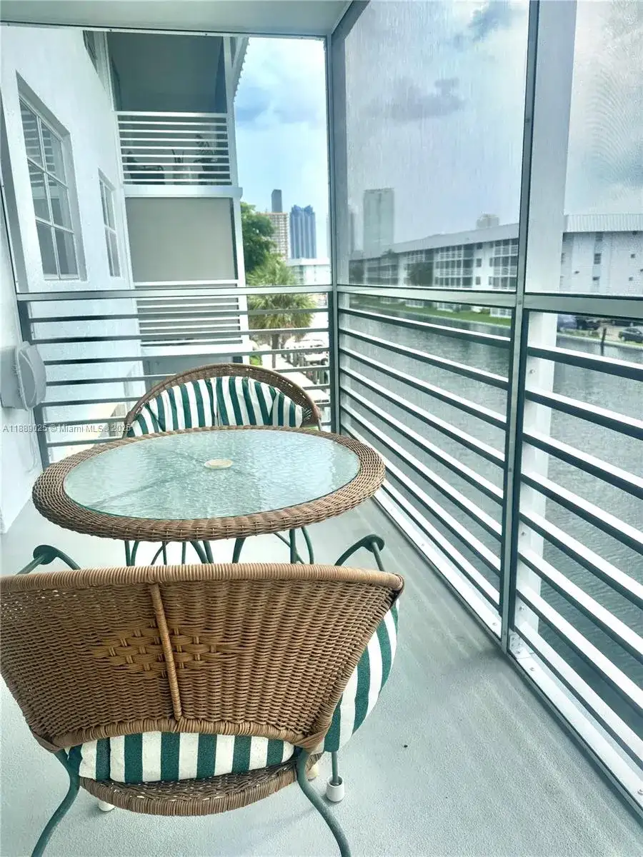 3600 NE 170 St., North Miami Beach FL 33160 photo 2