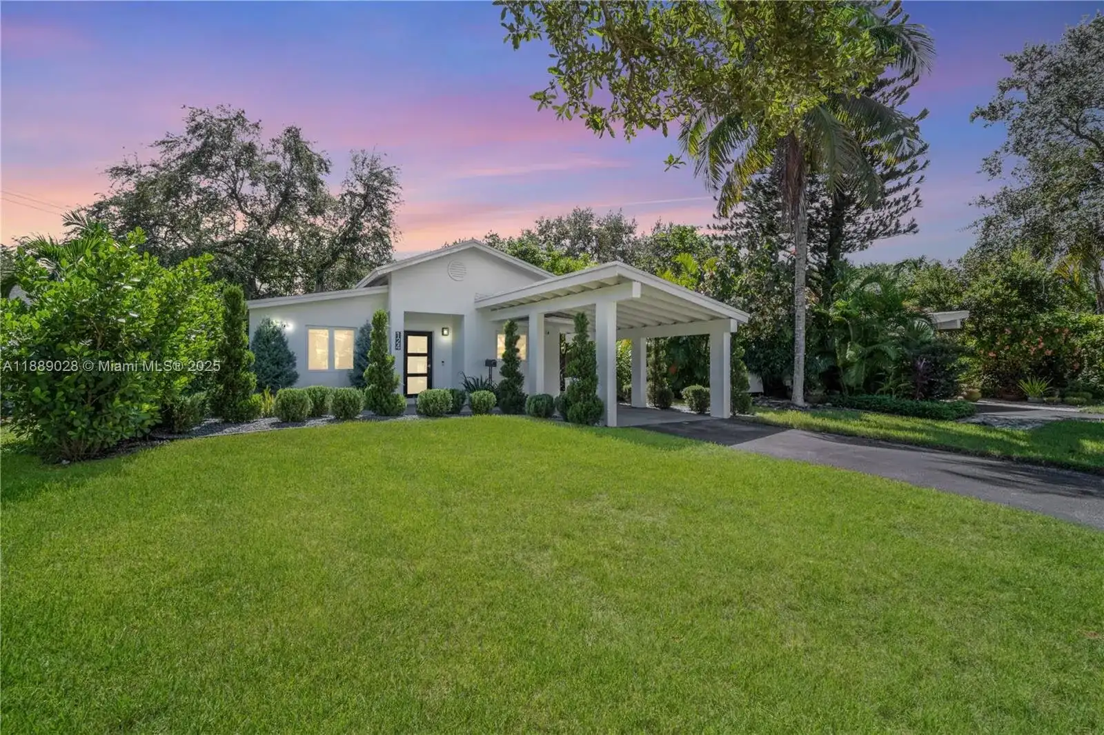 124 George Allen Ave, Coral Gables FL 33133 photo 2