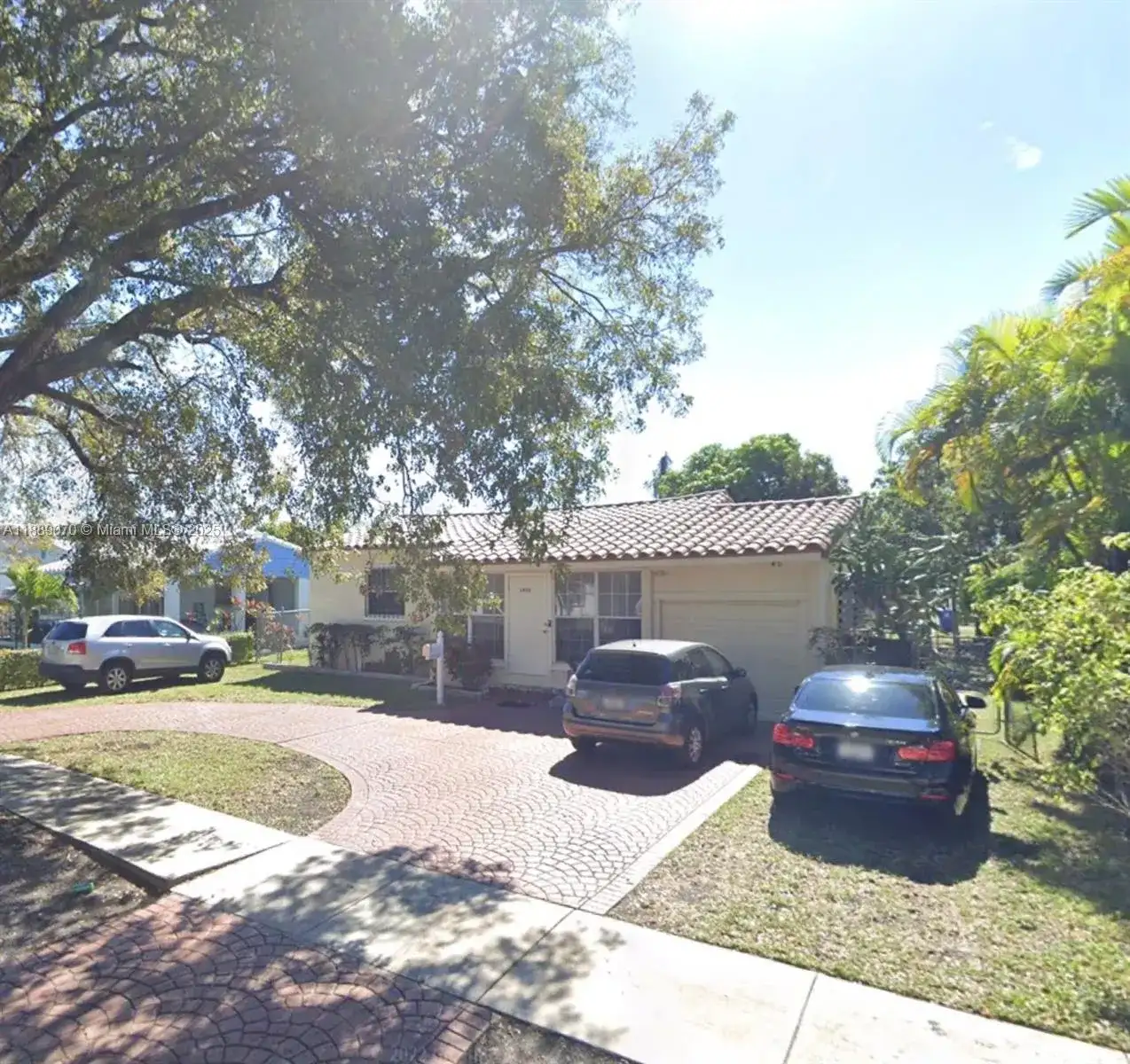1852 Fletcher St, Hollywood FL 33020 photo 2