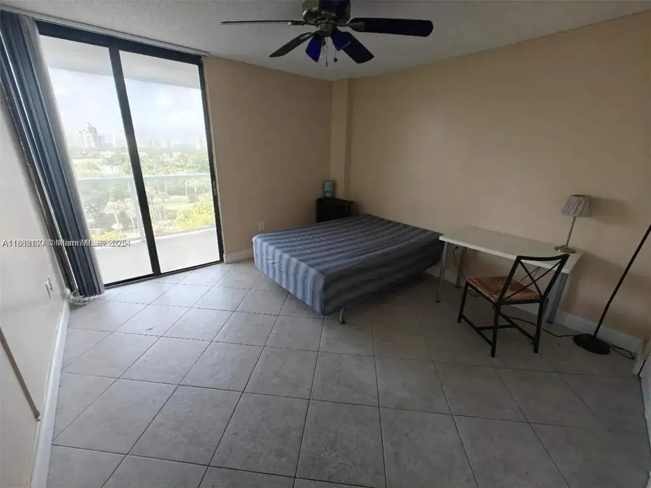 3701 N Country Club Dr # 705, Aventura FL 33180 photo 5